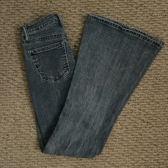 Light Wash Flared Jeans - Picture 2 of 2